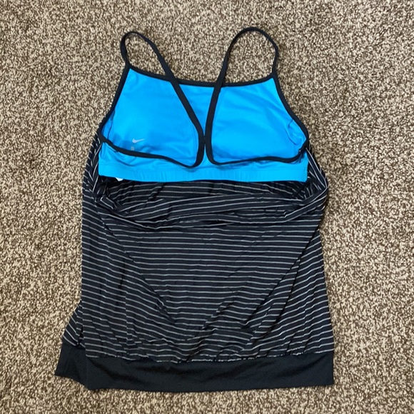 Nike swim suit top - Picture 2 of 3